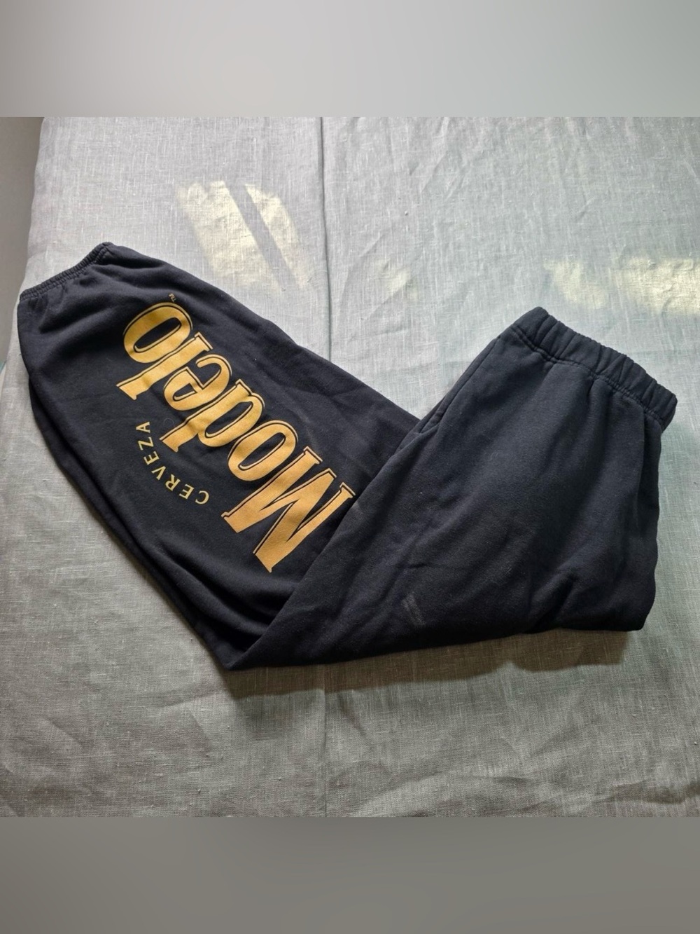 Modelo Especial Beer Sweatpants 2XL Black Gold Graphic Joggers Bleach Flawed